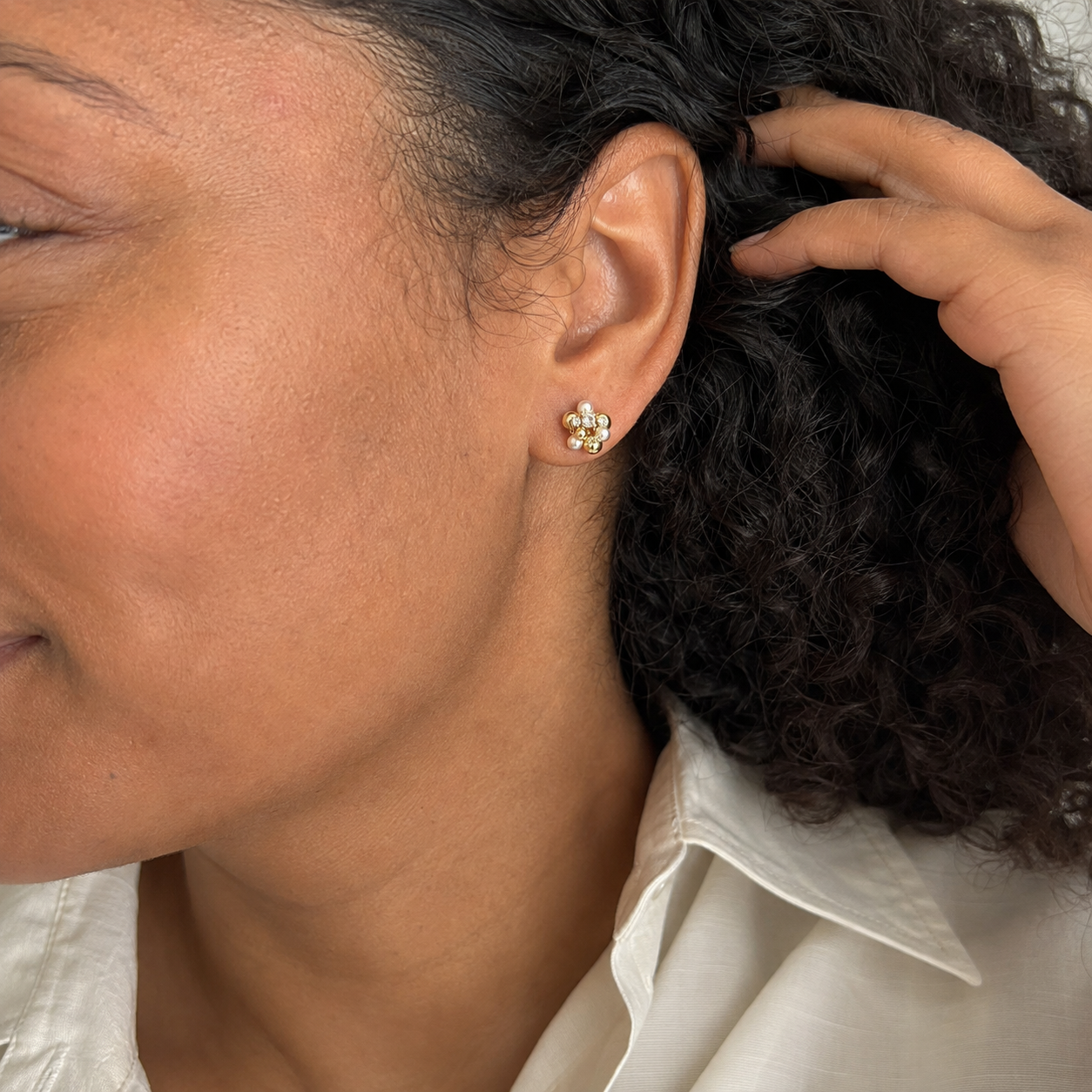 Crystal Pearl Cluster Stud Earrings