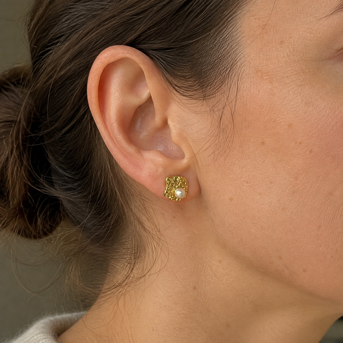 Pearl Textured Square Stud Earrings