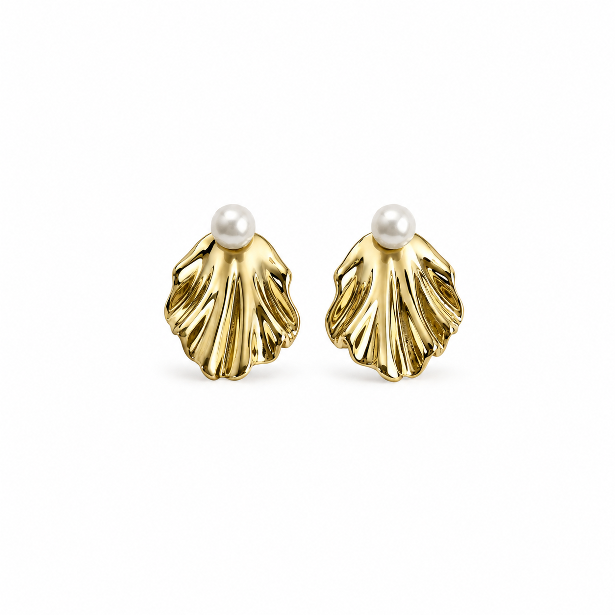 Pearl Shell Stud Earrings